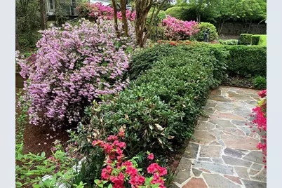 37 Plantation Drive NE, Atlanta, GA 30324 - Photo 2