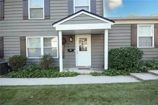 1348 Surrey Ln SW, Marietta, GA 30008 - Photo 1