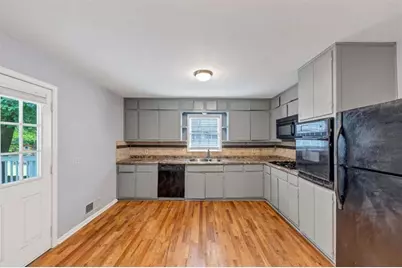 1677 Wayland Circle, Brookhaven, GA 30319 - Photo 10