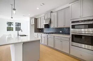 300 Meacham Ct, Dacula, GA 30019 - Photo 8