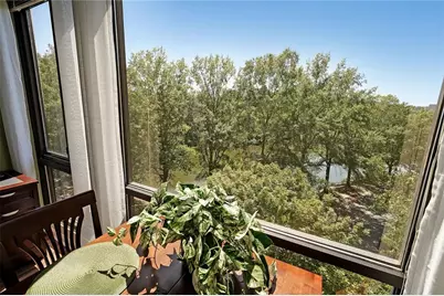 1800 Clairmont Lake #A522, Decatur, GA 30033 - Photo 4