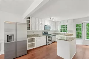 2895 Shurburne Dr, Alpharetta, GA 30022 - Photo 20