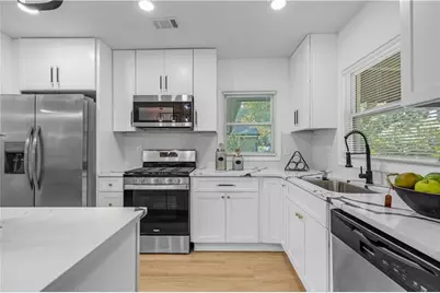 2933 Cloverhurst Drive, Atlanta, GA 30344 - Photo 12