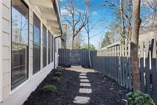 230 Birchfield Dr, Marietta, GA 30068 - Photo 70