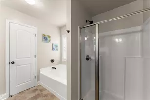 2271 Line Dr, Lawrenceville, GA 30043 - Photo 26