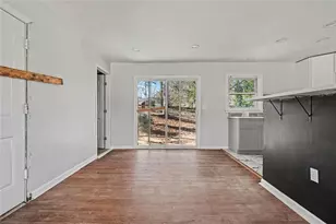 1933 Glen Echo Dr, Decatur, GA 30032 - Photo 4