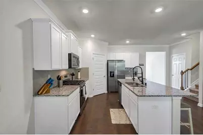 609 Blue Juniper Circle, Loganville, GA 30052 - Photo 10