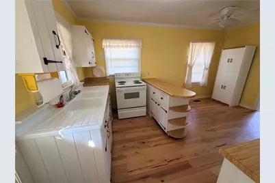 1104 Park Circle NW, Conyers, GA 30012 - Photo 8