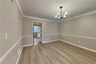 9880 Lake Forest Way, Roswell, GA 30076 - Photo 8