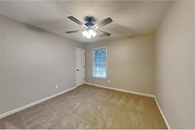 9880 Lake Forest Way, Roswell, GA 30076 - Photo 12