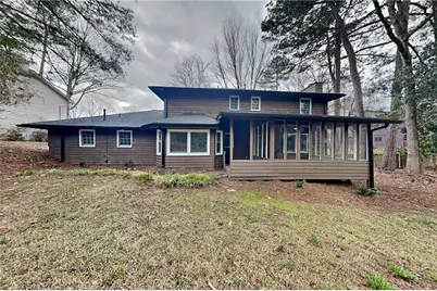 9880 Lake Forest Way, Roswell, GA 30076 - Photo 18