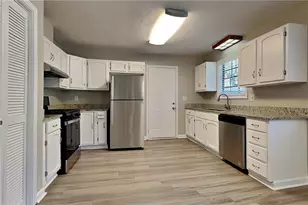 3208 Aspen Circle, Snellville, GA 30078 - Photo 6