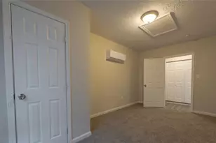 6218 Creekford Ln, Lithonia, GA 30058 - Photo 22