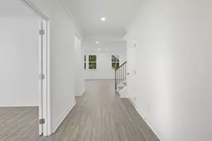 81 Bennett Farm Dr, Loganville, GA 30052 - Photo 2