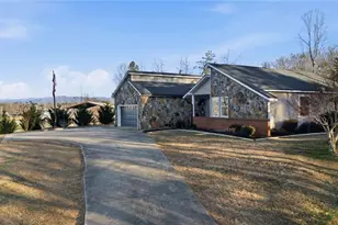 195 Hogsed Rd, Hiawassee, GA 30546 - Photo 4