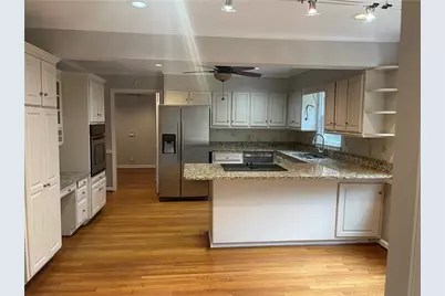 119 Woodlawn Drive NE, Marietta, GA 30067 - Photo 12