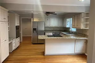 119 Woodlawn Dr NE, Marietta, GA 30067 - Photo 12