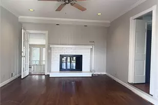 119 Woodlawn Dr NE, Marietta, GA 30067 - Photo 2