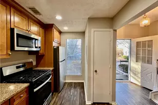 206 Wedgewood Way, Atlanta, GA 30350 - Photo 6