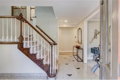 200 Spalding Circle, Sandy Springs, GA 30328 - Photo 6