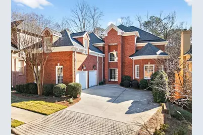 2075 River Falls Drive, Roswell, GA 30076 - Photo 2