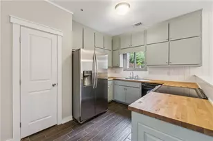 707 Roswell Landings Dr, Roswell, GA 30075 - Photo 10