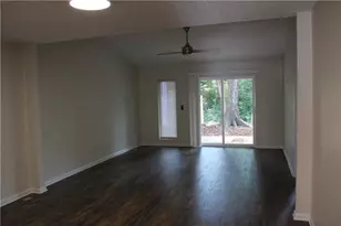 211 Goshen Ln, Woodstock, GA 30188 - Photo 2