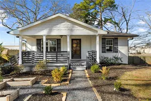 932 Sharon Cir SE, Smyrna, GA 30080 - Photo 2