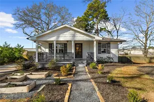 932 Sharon Cir SE, Smyrna, GA 30080 - Photo 1