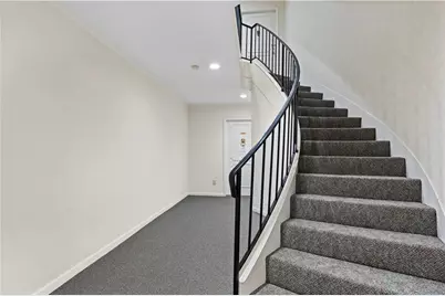 5400 Roswell Road #APT L6, Sandy Springs, GA 30342 - Photo 2