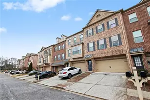 2707 Hallwood Ln, Suwanee, GA 30024 - Photo 2