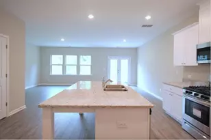 6148 Lanier Harbor Lndg, Buford, GA 30518 - Photo 4