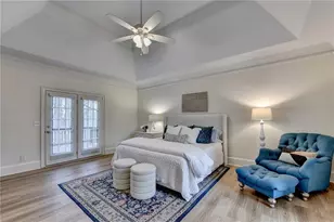 8950 Laurel Way, Johns Creek, GA 30022 - Photo 32