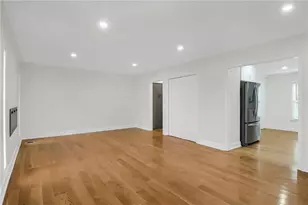 8 Huntington Pl Dr, Atlanta, GA 30350 - Photo 12