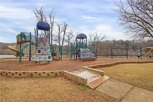 8 Huntington Pl Dr, Atlanta, GA 30350 - Photo 40