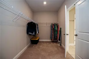 3915 Dorchester Ln, Cumming, GA 30040 - Photo 32