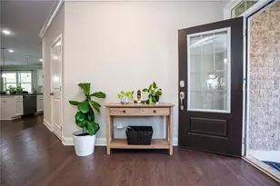 3915 Dorchester Ln, Cumming, GA 30040 - Photo 4