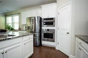 3915 Dorchester Ln, Cumming, GA 30040 - Photo 10