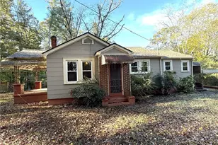 222 Weeping Willow Dr, Clarkesville, GA 30523 - Photo 1