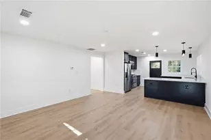 167 Rockmart Dr SW, Atlanta, GA 30314 - Photo 6