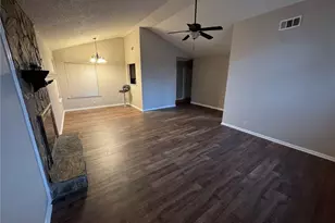 316 Ridgestone Dr, Warner Robins, GA 31088 - Photo 2