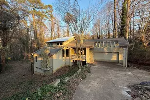 3070 Brookview Dr, Marietta, GA 30068 - Photo 2