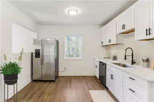 437 Collier Ridge Dr NW, Atlanta, GA 30318 - Photo 12