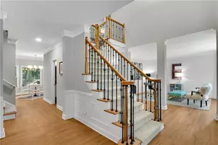 2550 Grassview Dr, Alpharetta, GA 30004 - Photo 8