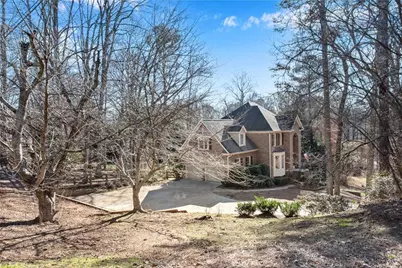 2550 Grassview Drive, Alpharetta, GA 30004 - Photo 2