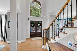 2550 Grassview Dr, Alpharetta, GA 30004 - Photo 4