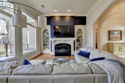 6745 Laurel Oak Drive, Suwanee, GA 30024 - Photo 10