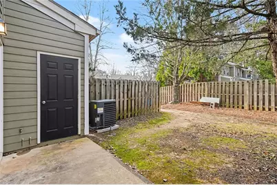 2161 Del Lago Circle NW, Kennesaw, GA 30152 - Photo 14