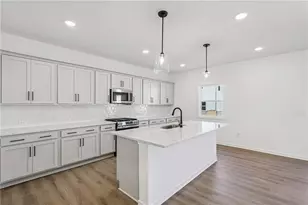 5457 Hargrove Way, Flowery Branch, GA 30542 - Photo 8