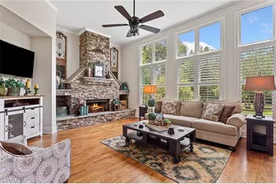 388 Golf Crest Drive, Acworth, GA 30101 - Photo 2